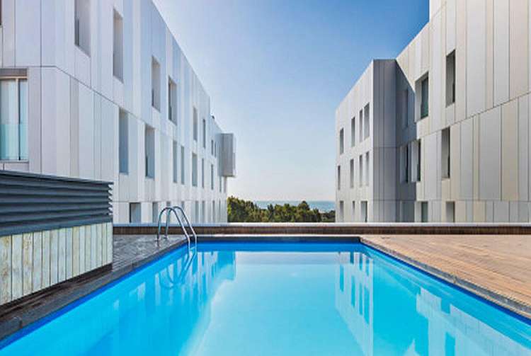 Lugaris Beach Apartments
